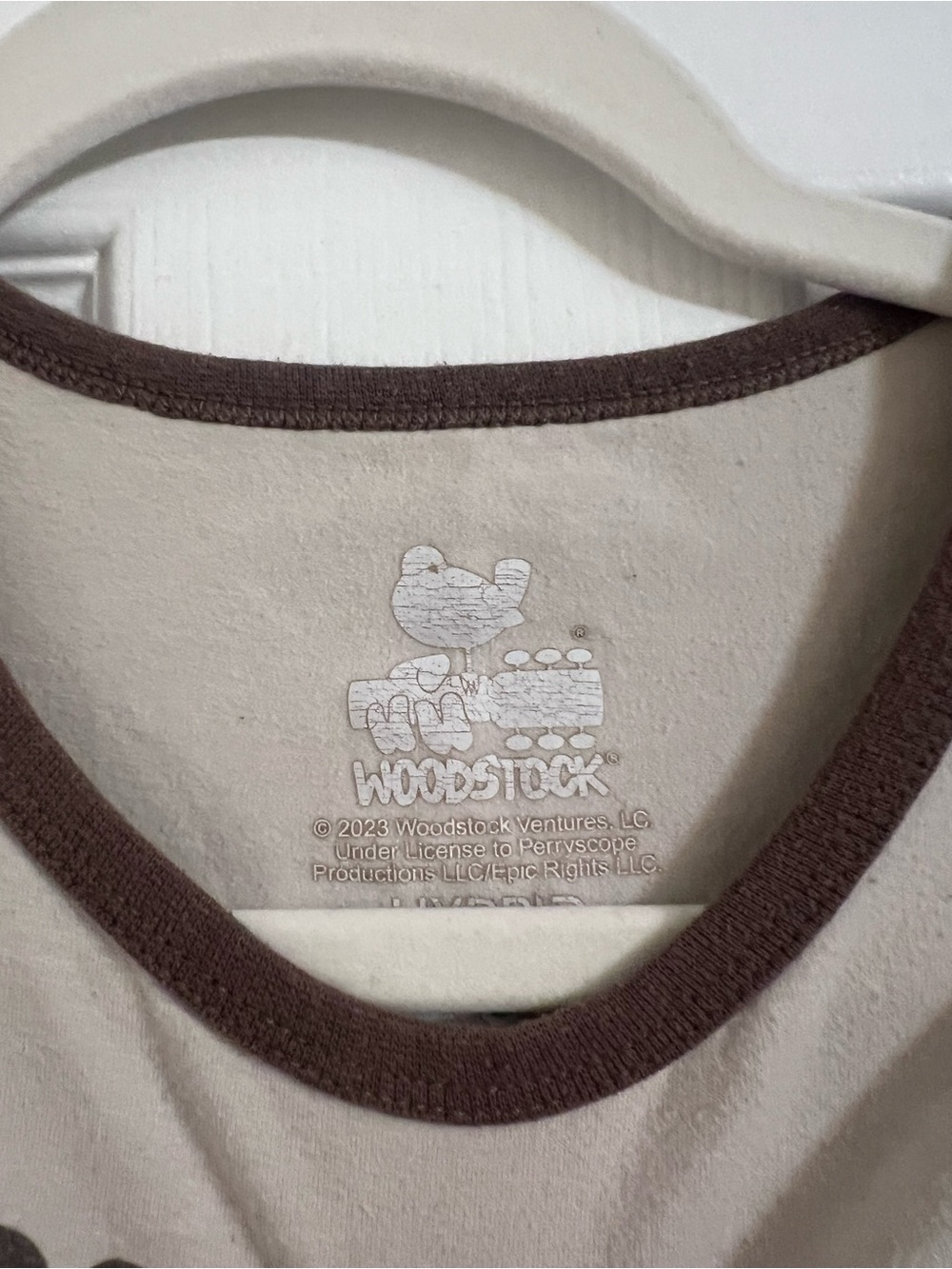Women’s Cropped Sleeveless Tank Top - Beige with Brown Trim - Picture 4 of 4